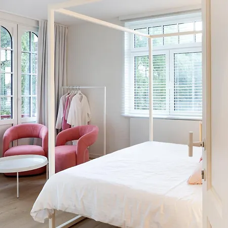 Doux Foyer 게스트하우스 데한